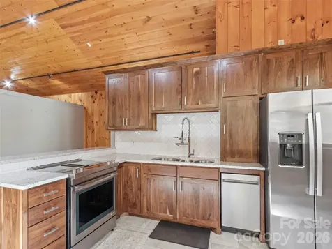 191 N Fork Road Burnsville NC 28714