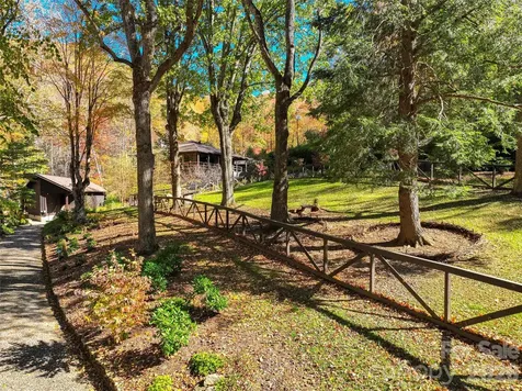 191 N Fork Road Burnsville NC 28714