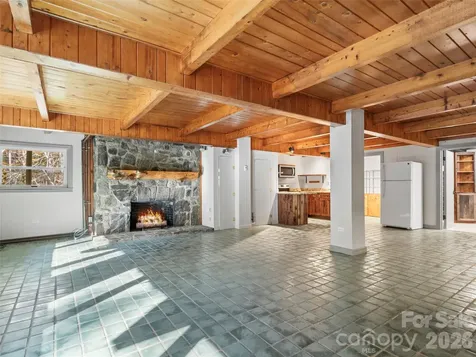 191 N Fork Road Burnsville NC 28714