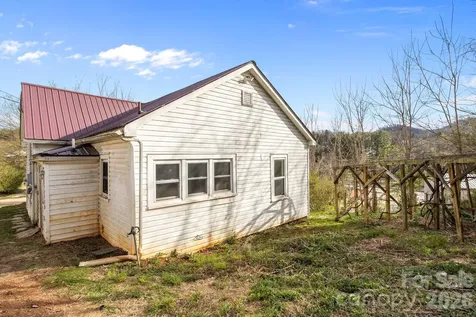 161 Pandora Circle Canton NC 28716