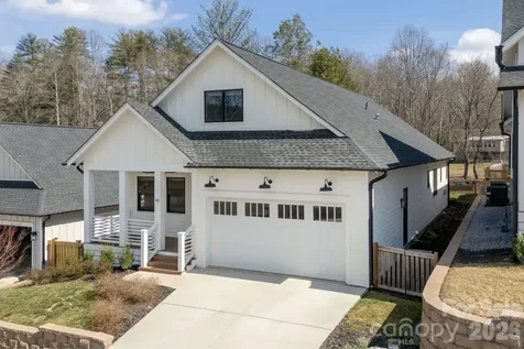 40 Hidden Pond Lane Brevard NC 28712