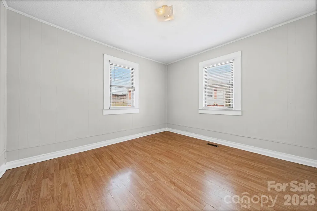 1866 Hilltop Circle Gastonia NC 28054
