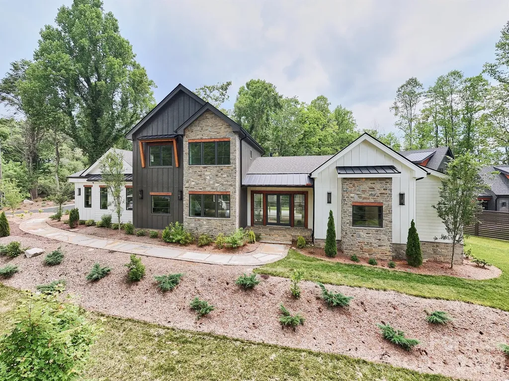 272 Glazener Road Brevard NC 28712