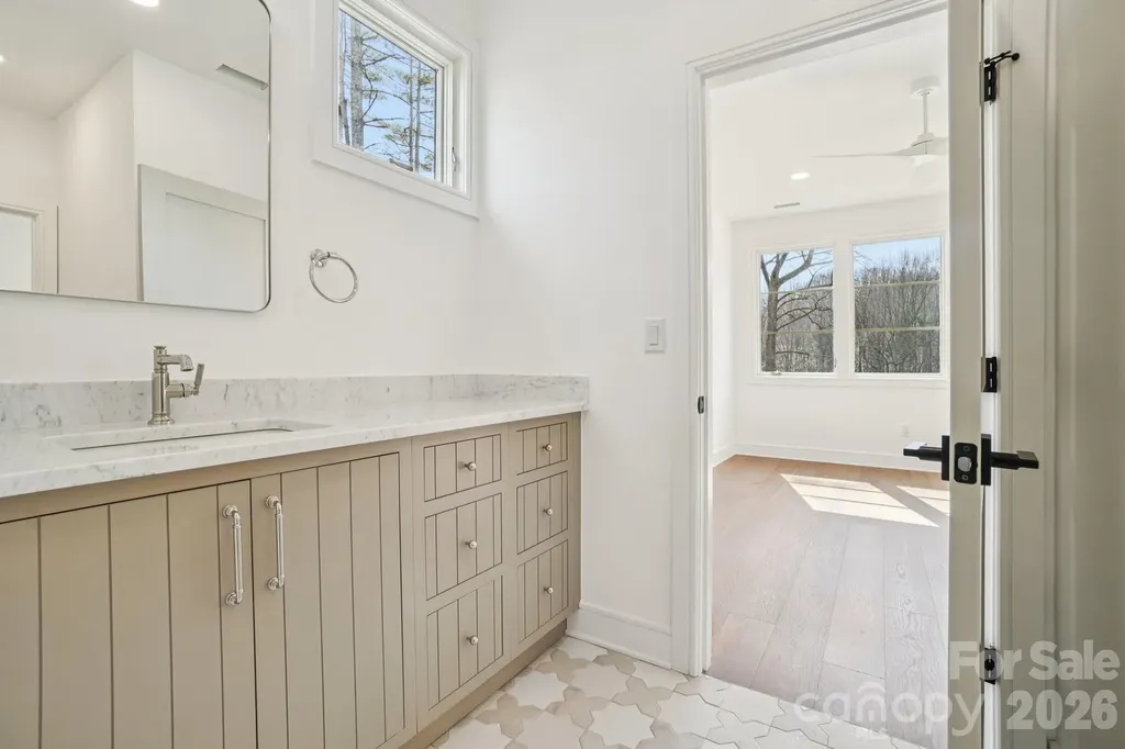 272 Glazener Road Brevard NC 28712