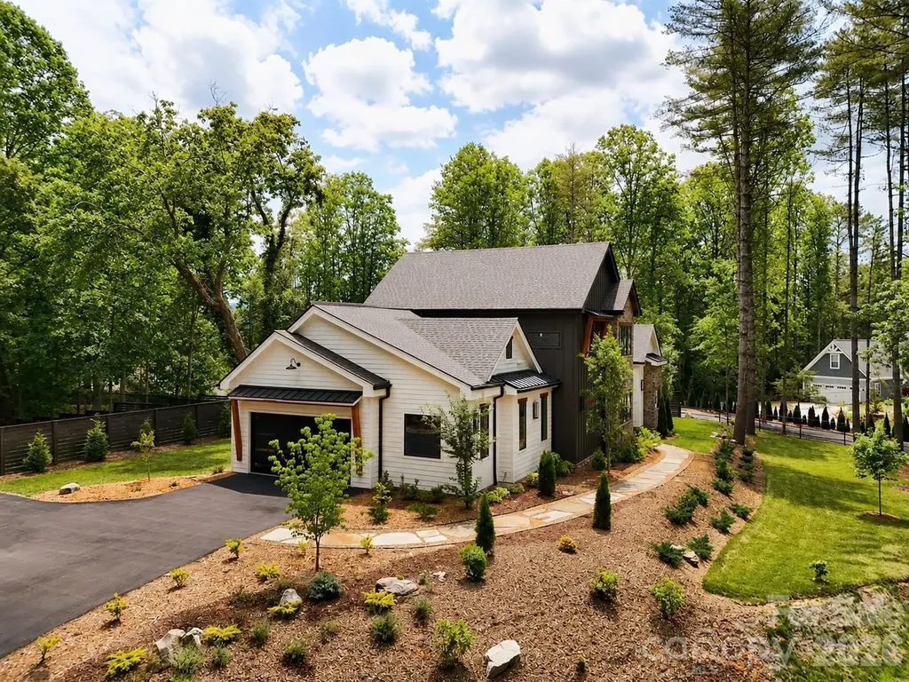 272 Glazener Road Brevard NC 28712