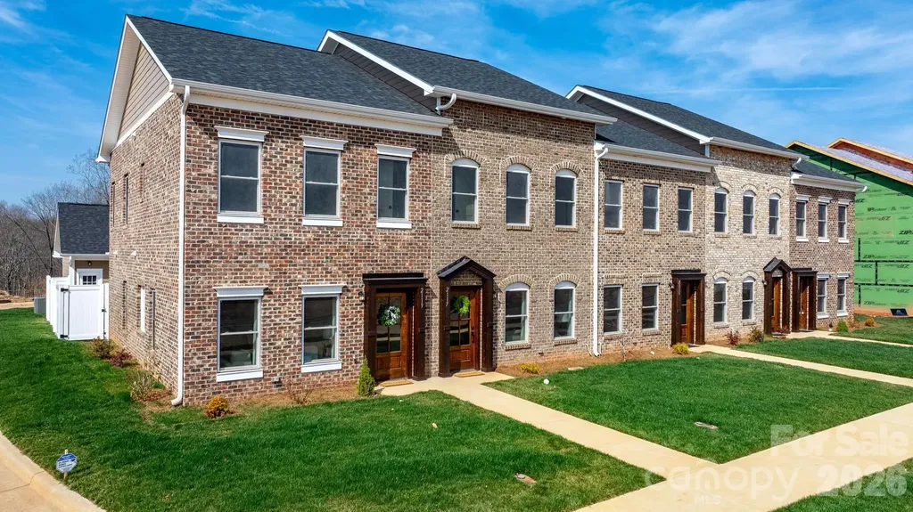 2119 24th Street Lane SE Hickory NC 28602
