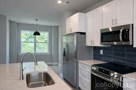 3930 Winterfield Place Charlotte NC 28205