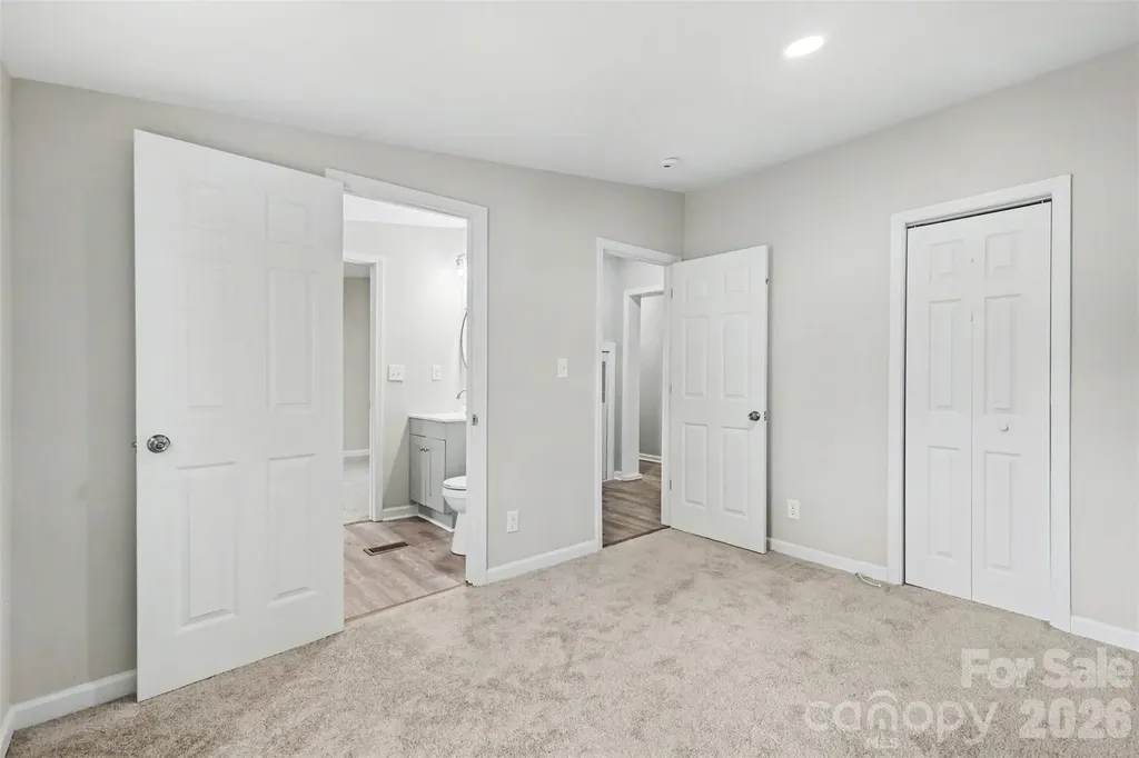 5050 Park Creek Drive Mount Holly NC 28120