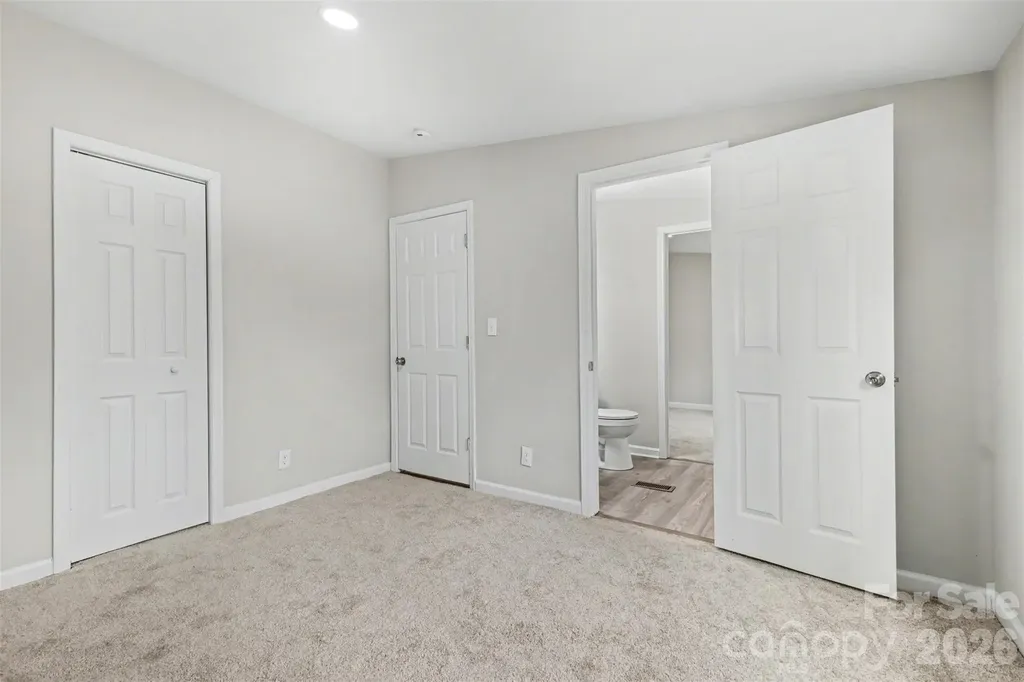 5050 Park Creek Drive Mount Holly NC 28120
