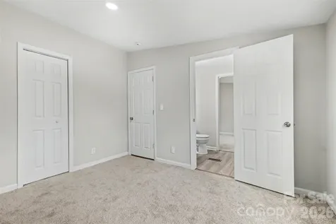 5050 Park Creek Drive Mount Holly NC 28120