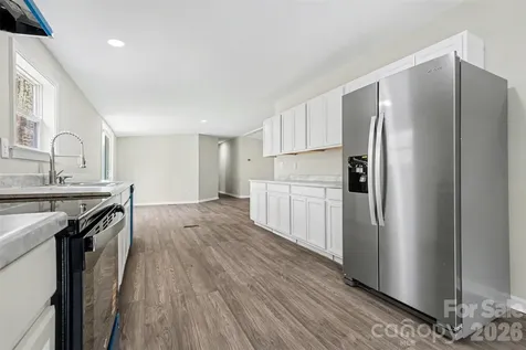 5050 Park Creek Drive Mount Holly NC 28120