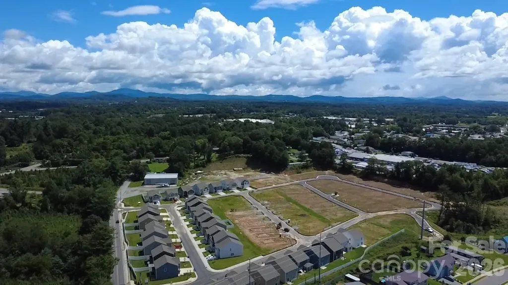 15 Katherine Emilie Drive Hendersonville NC 28792