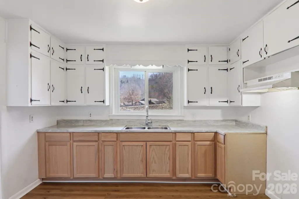 541 Paragon Parkway Waynesville NC 28786