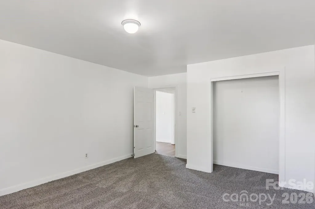 541 Paragon Parkway Waynesville NC 28786