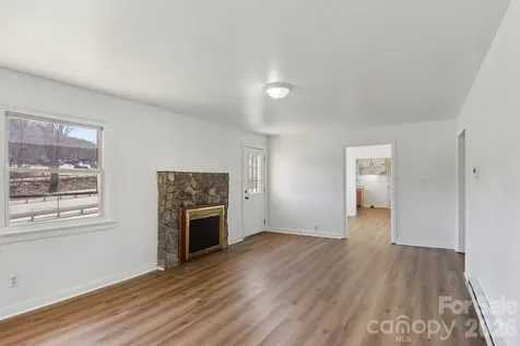 541 Paragon Parkway Waynesville NC 28786