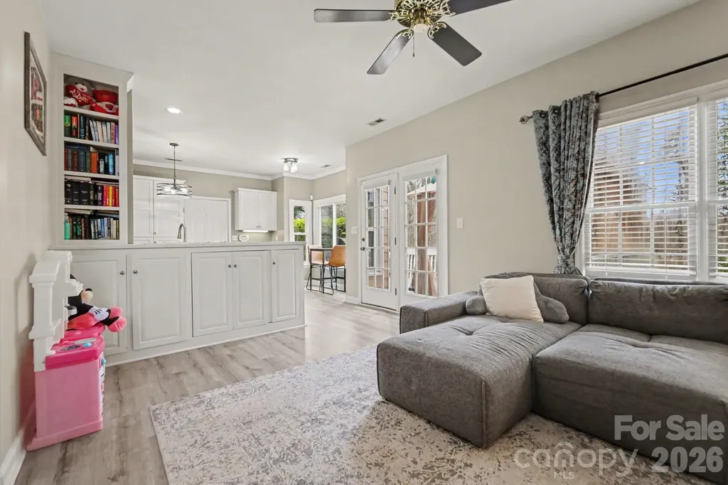2518 Pimpernel Road Charlotte NC 28213