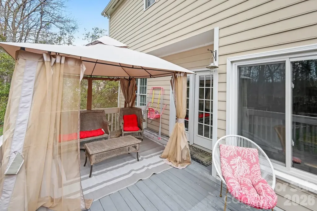2518 Pimpernel Road Charlotte NC 28213