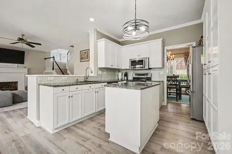 2518 Pimpernel Road Charlotte NC 28213