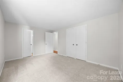 10715 Derry Drive Charlotte NC 28262