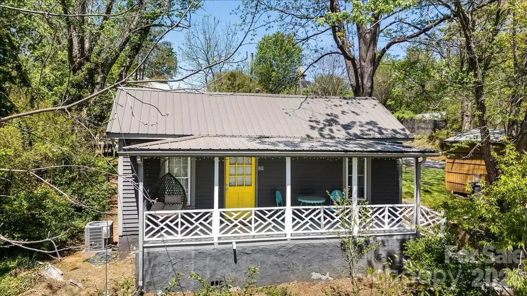 14 Woodrow Avenue Asheville NC 28801