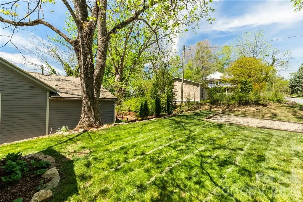 14 Woodrow Avenue Asheville NC 28801
