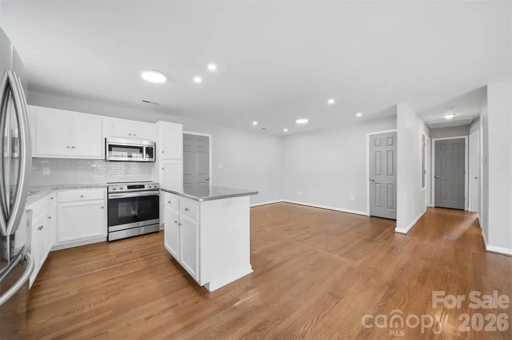 4809 Brooktree Drive Charlotte NC 28208