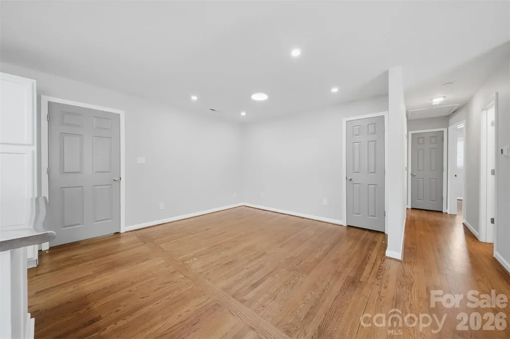 4809 Brooktree Drive Charlotte NC 28208
