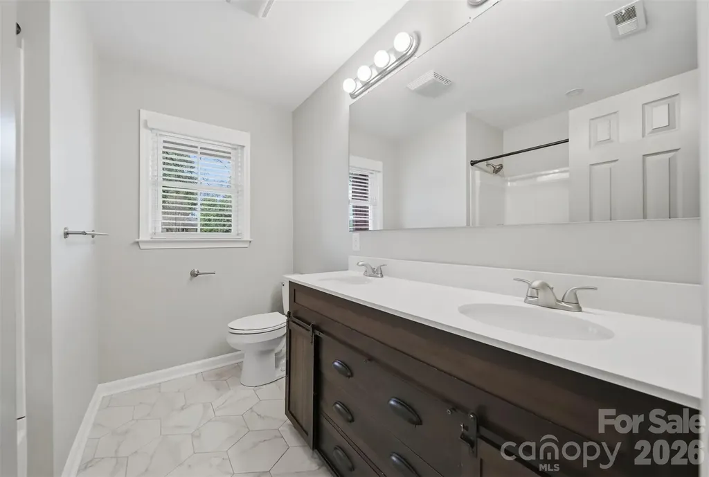 4809 Brooktree Drive Charlotte NC 28208