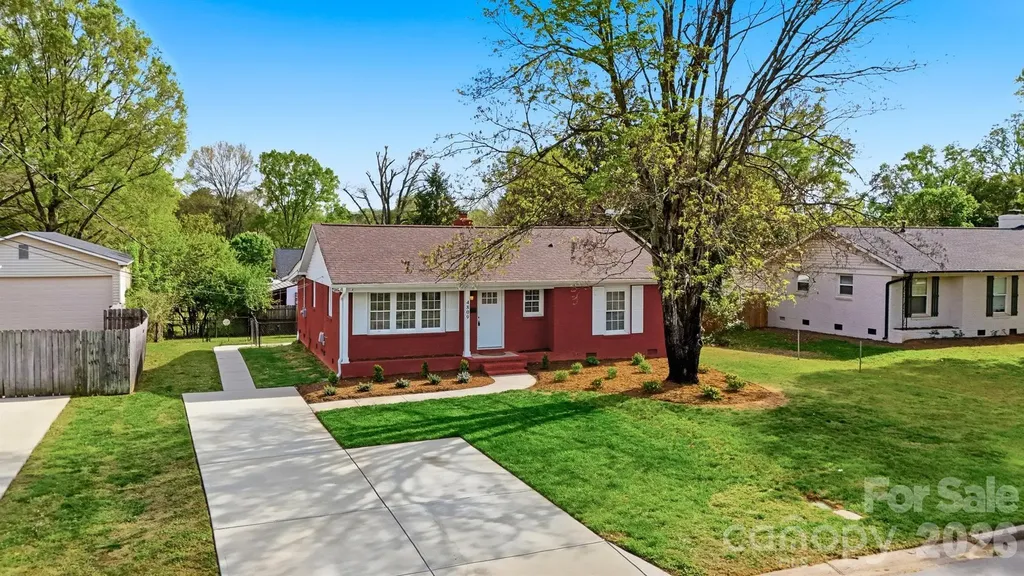 4809 Brooktree Drive Charlotte NC 28208