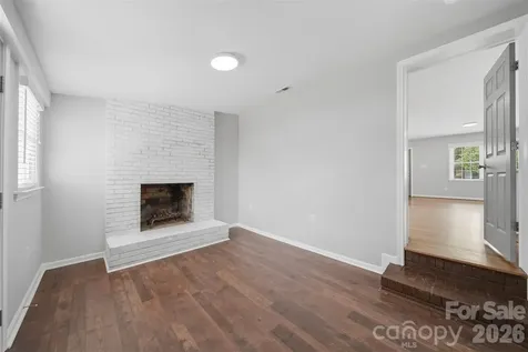 4809 Brooktree Drive Charlotte NC 28208