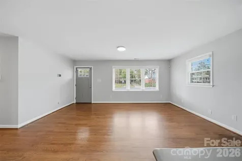 4809 Brooktree Drive Charlotte NC 28208