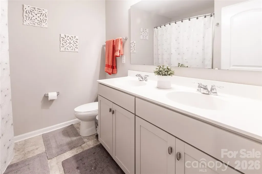 4320 Staffordshire Lane Charlotte NC 28213