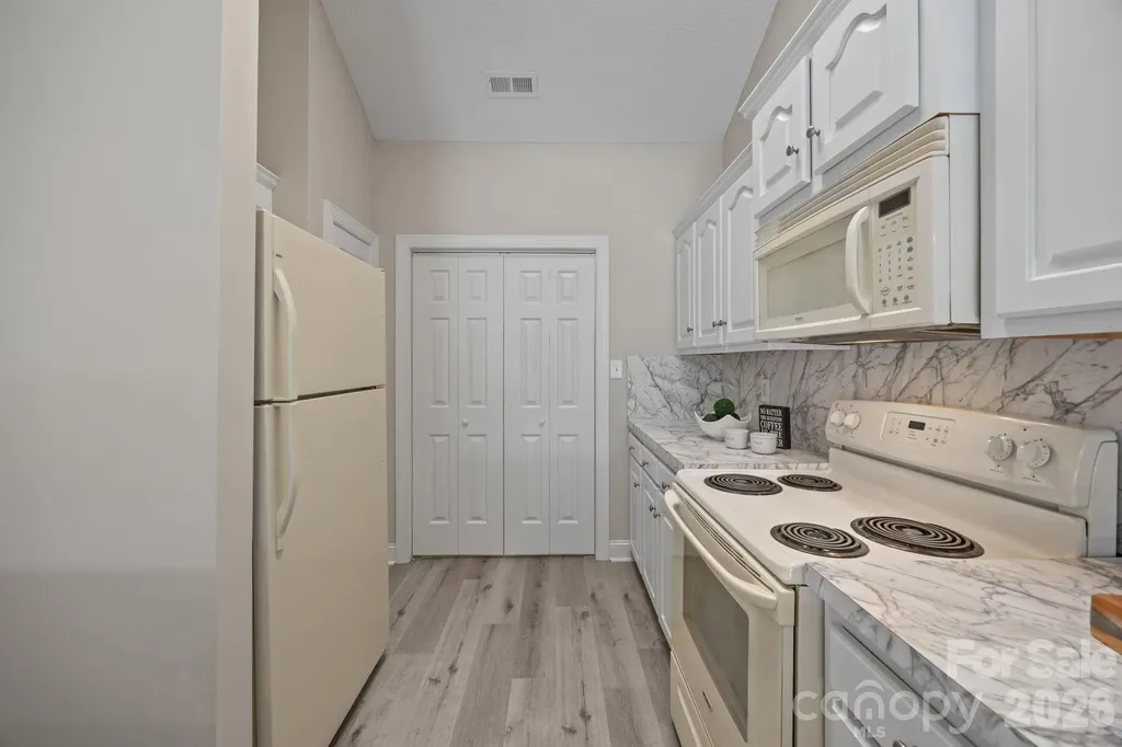 3944 Jasmine Lane Denver NC 28037