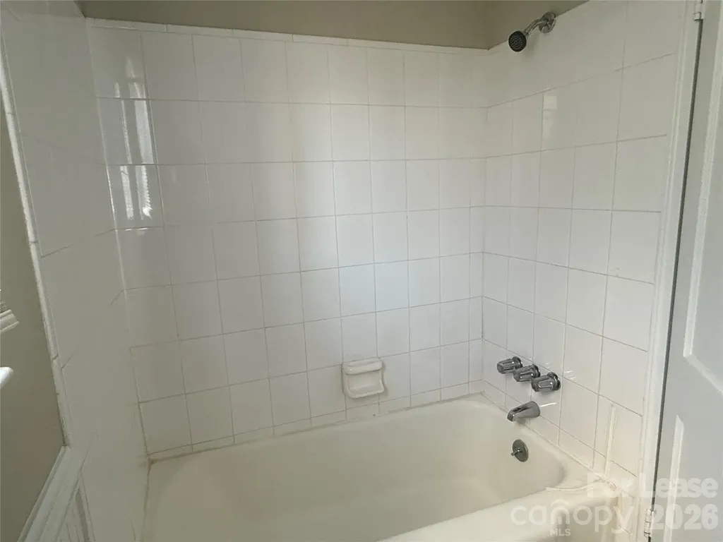 524 Wakefield Drive Charlotte NC 28209