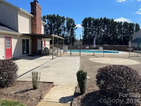 2705 N Center Street Hickory NC 28601