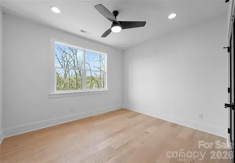 2013 South Street Charlotte NC 28208