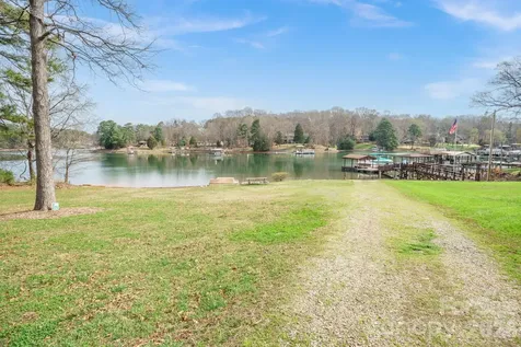 140 Pine Bluff Drive Mooresville NC 28117