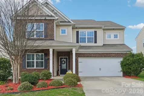 5016 Riverdale Drive Charlotte NC 28273