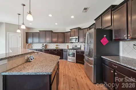 5016 Riverdale Drive Charlotte NC 28273