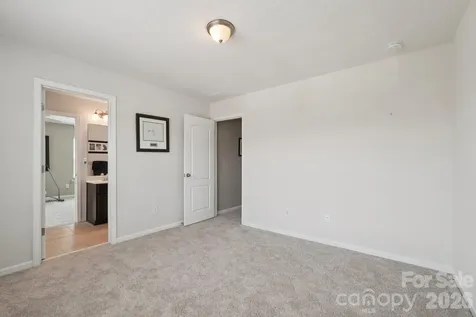 5016 Riverdale Drive Charlotte NC 28273