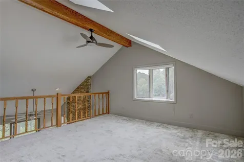 204 Fleetwood Plaza Hendersonville NC 28739