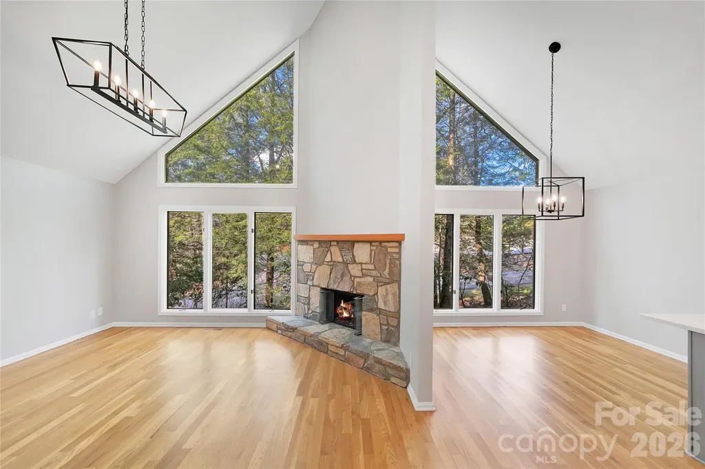 3814 Connestee Trail Brevard NC 28712