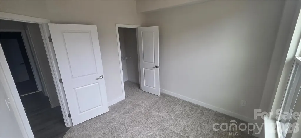 960 Broad River Lane Charlotte NC 28211