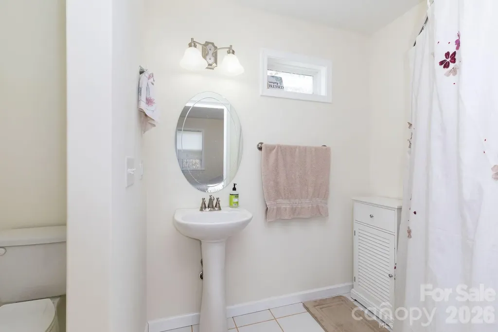 14 Lila Lane Clyde NC 28721