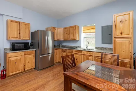 14 Lila Lane Clyde NC 28721