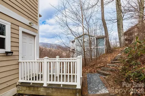 14 Lila Lane Clyde NC 28721