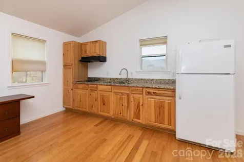 14 Lila Lane Clyde NC 28721