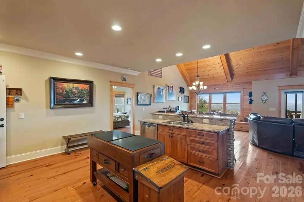 27 Indianola Lane Bryson City NC 28713