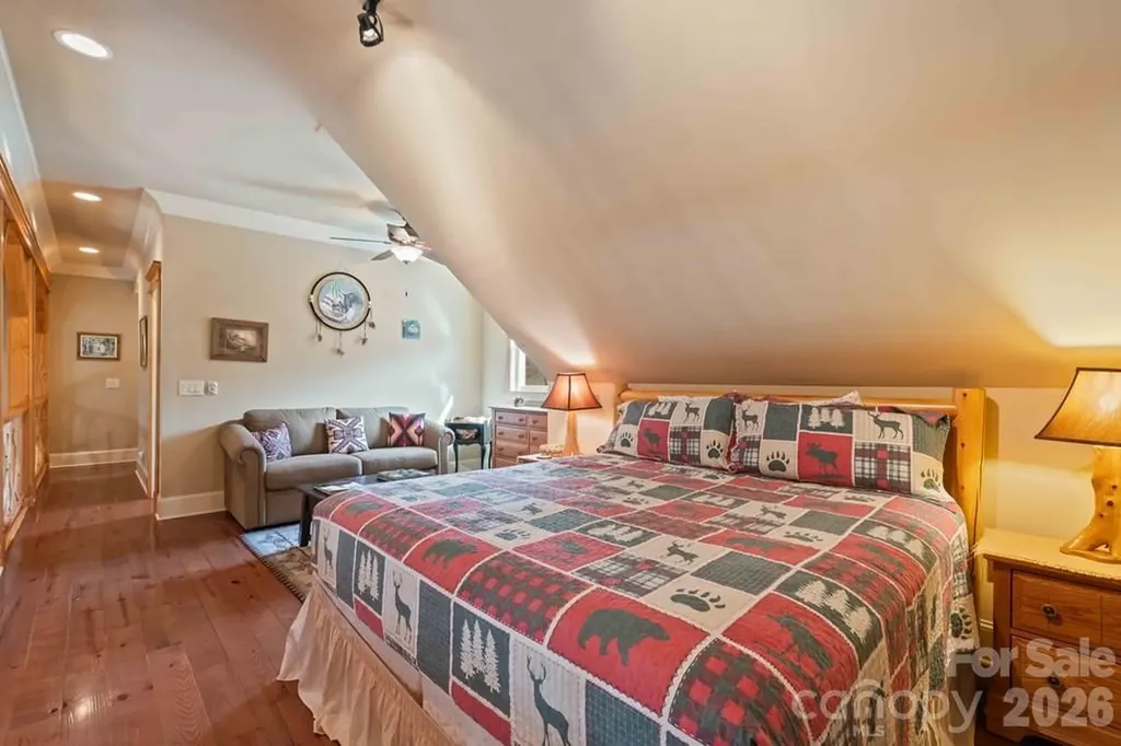 27 Indianola Lane Bryson City NC 28713