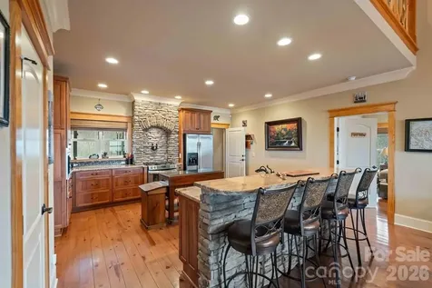 27 Indianola Lane Bryson City NC 28713